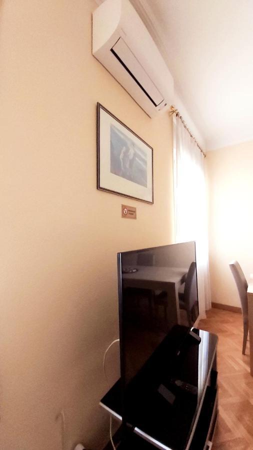 Apartamento En Retiro Lägenhet Madrid Exteriör bild